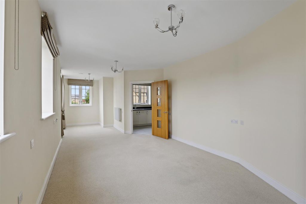 Additional image 9 of 1 bed flat for saleWatson Place. Trinity Road, Chipping Norton, Oxfordshire OX7