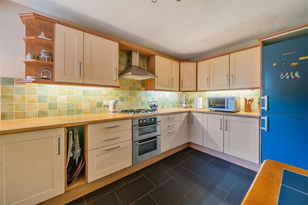 Additional image 12 of 2 bed flat for saleThe Manor House, Portesbery Hill Drive, Camberley GU15