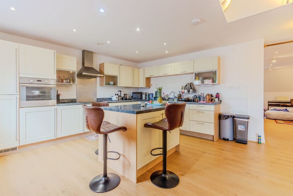 Additional image 2 of 4 bed penthouse for saleGreat Stour Mews, Canterbury CT1