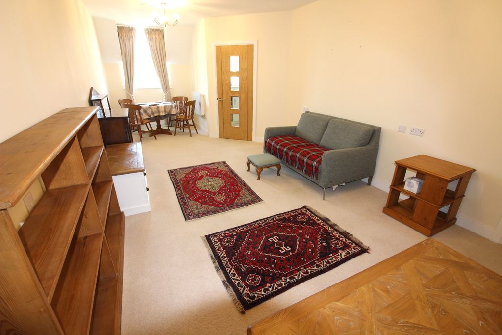Additional image 8 of 2 bed flat for saleTrinity Road, Chipping Norton OX7