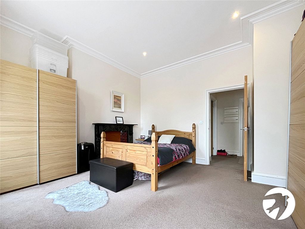 Additional image 3 of 1 bed flat for saleRobertson Villas, 14-17 New Road, Rochester ME1