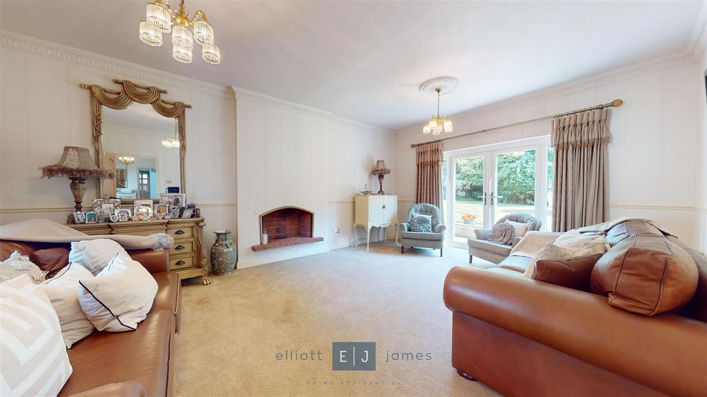 Additional image 9 of 5 bed detached house for saleMeadow Way, Chigwell IG7