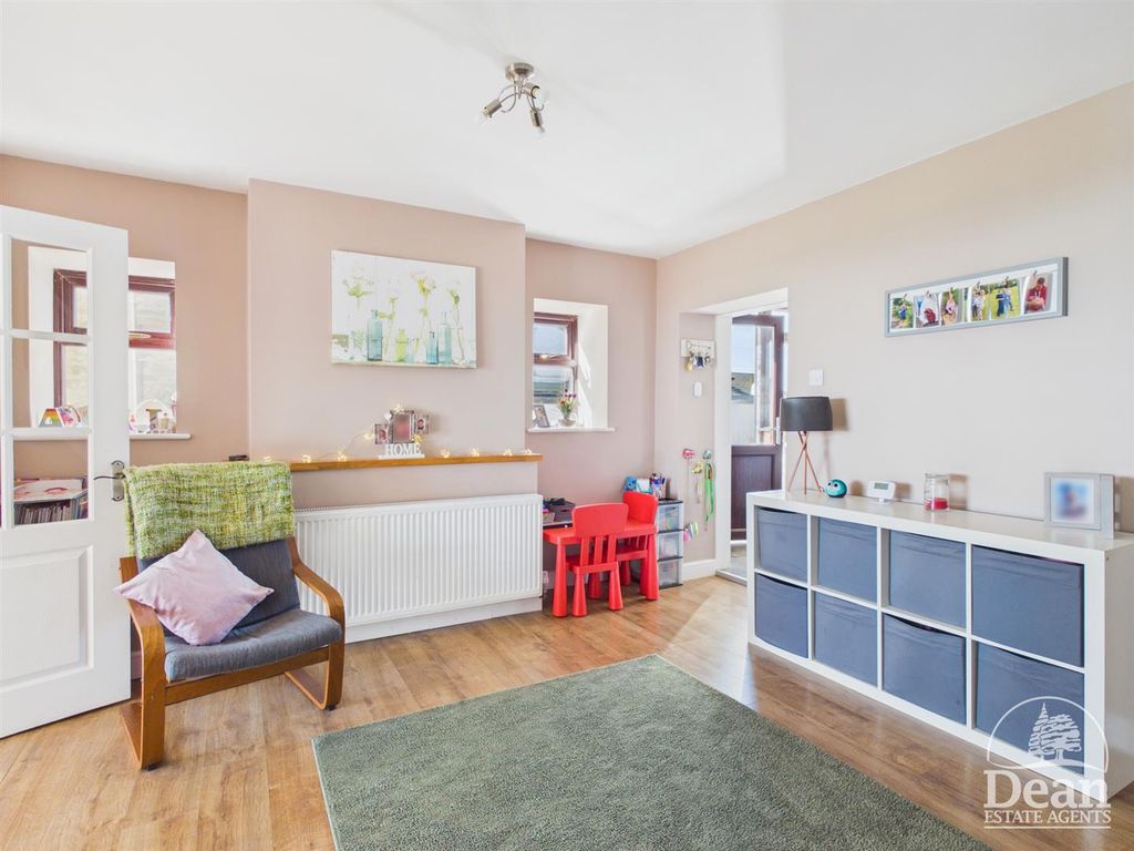 Additional image 19 of 3 bed semi-detached house for saleLittledean Hill Road, Cinderford GL14