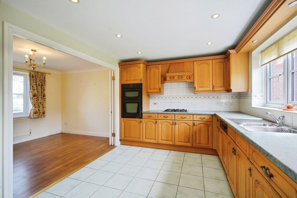 Additional image 19 of 4 bed detached house for saleShotwood Close, Rolleston-On-Dove, Burton-On-Trent, Staffordshire DE13