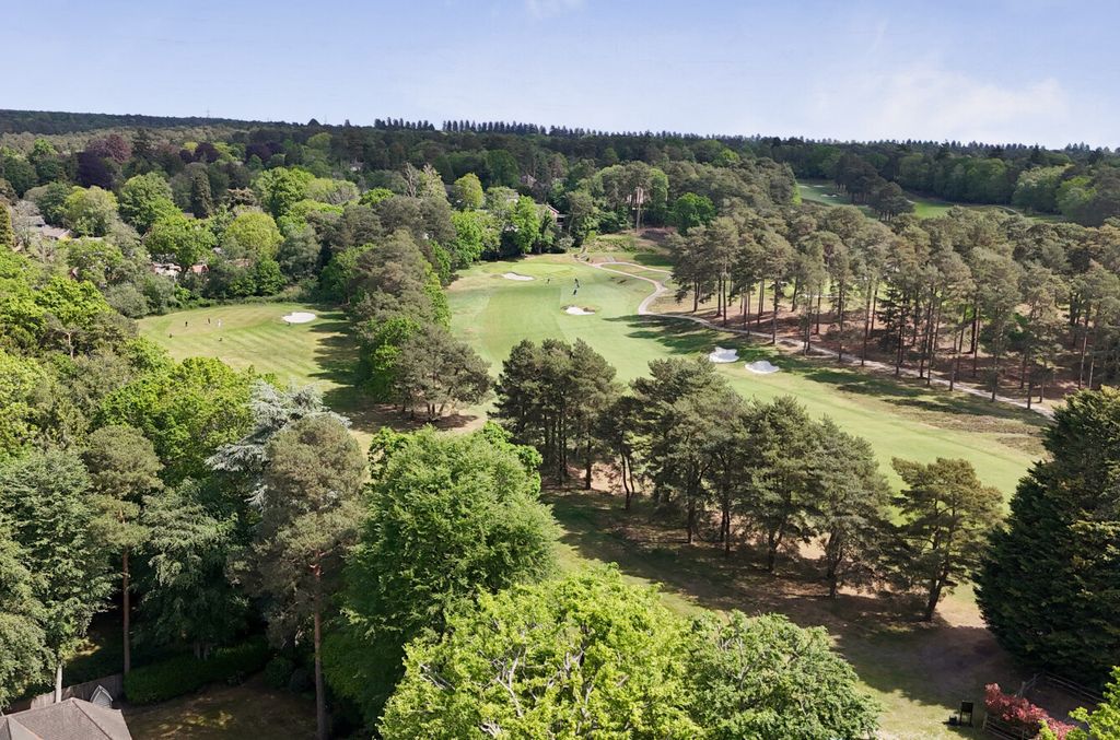 Additional image 2 of 5 bed detached house for saleGolf Drive, Camberley, Surrey GU15