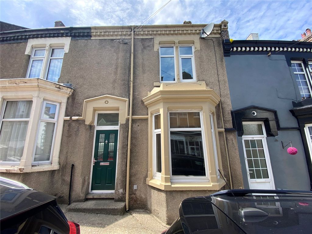 3 bed terraced house for saleNew Street, Carnforth, Lancashire LA5
