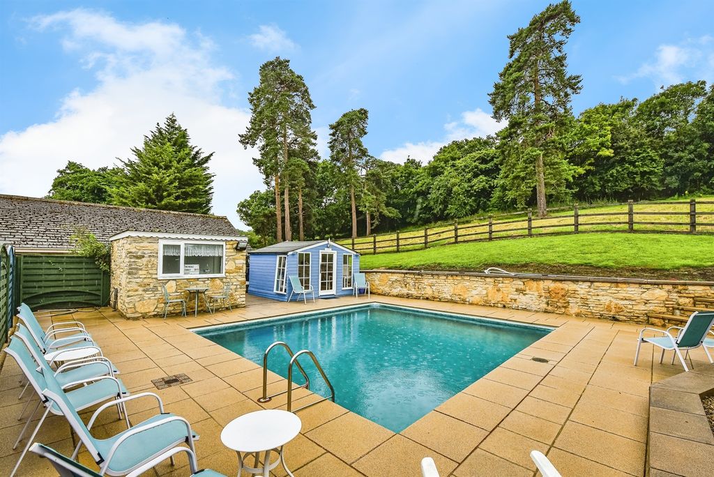 Additional image 4 of 14 bed detached house for saleLacock Road, Patterdown, Chippenham SN15