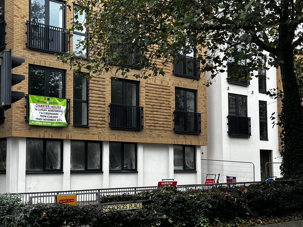 2 bed flat for saleSt George's Place, Canterbury CT1