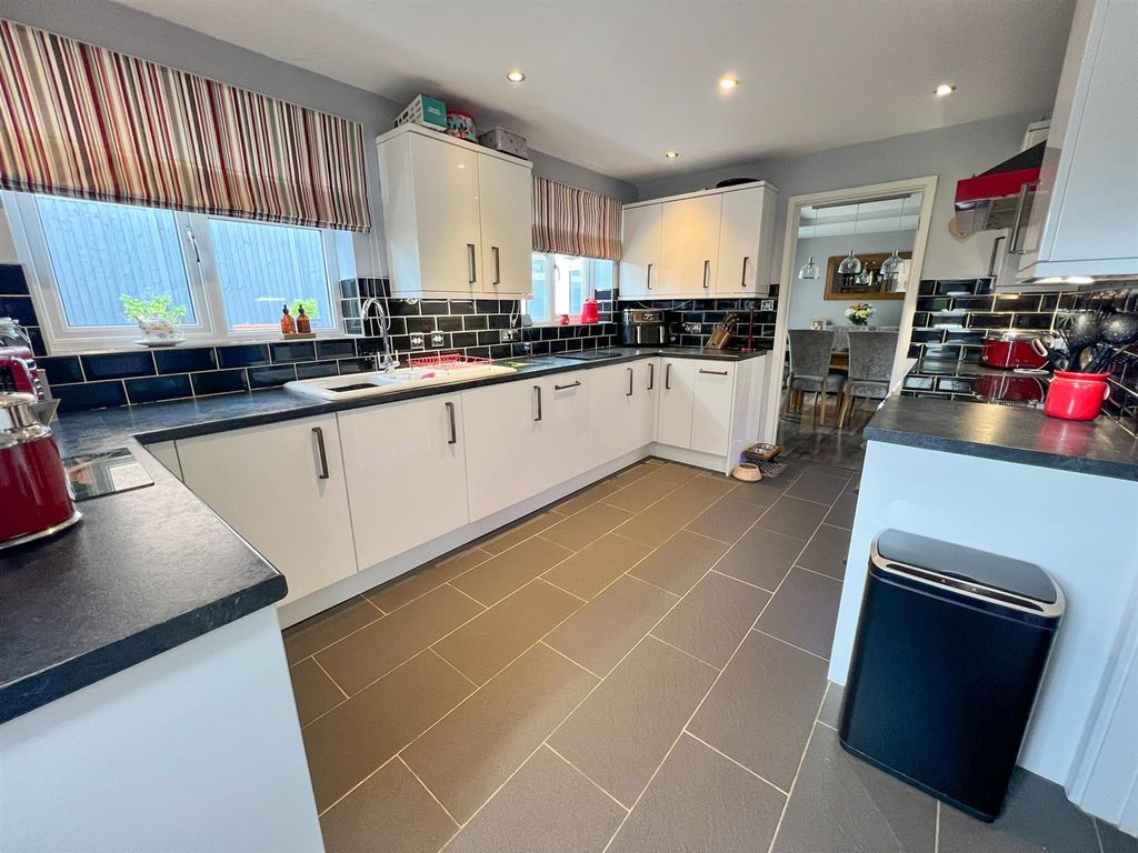Additional image 3 of 5 bed detached house for saleThe Oak Field, Cinderford GL14