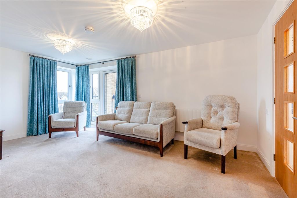 Additional image 3 of 2 bed flat for saleMiami House, Princes Road, Chelmsford, Essex CM2