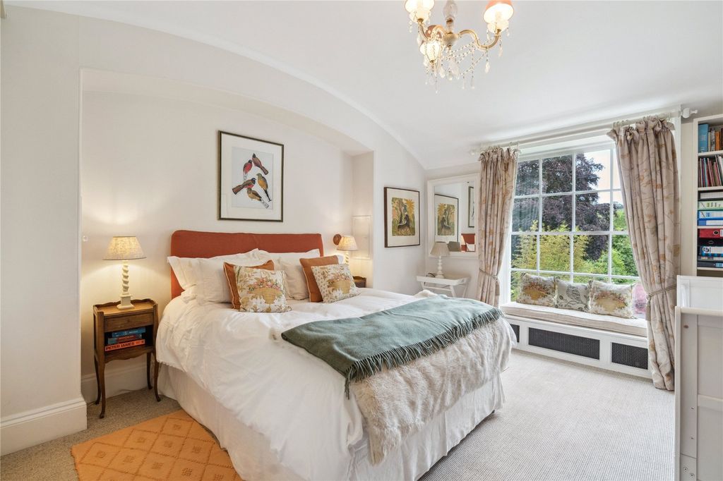 Additional image 14 of 6 bed detached house for saleBlackwell Hall Lane, Chesham, Buckinghamshire HP5