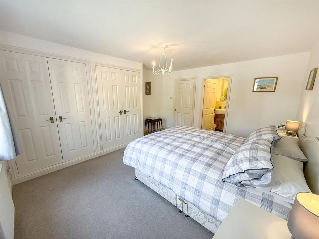 Additional image 10 of 2 bed flat for salePark Road, Buxton SK17