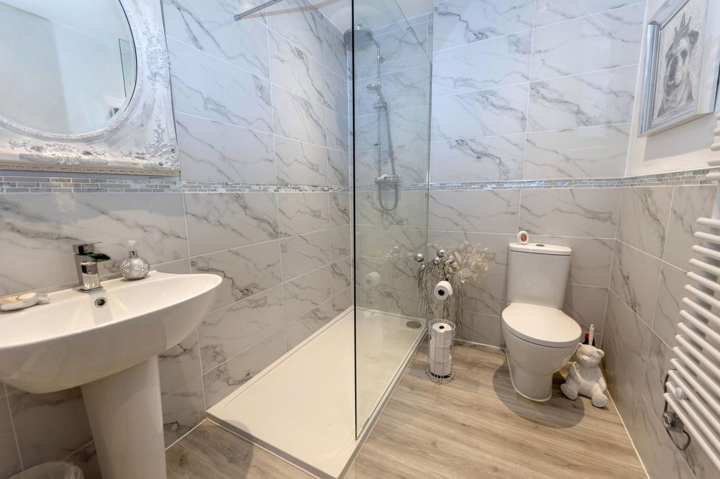 Additional image 20 of 4 bed detached house for saleHeath Road, St Osyth CO16