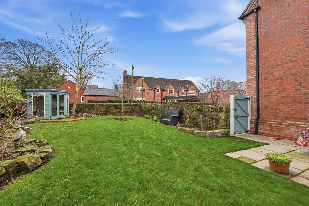 Additional image 37 of 6 bed detached house for saleRye Flatt Lane, Chesterfield S40