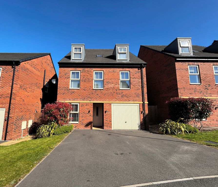 5 bed detached house for saleRyeback Close, Burton-On-Trent DE15