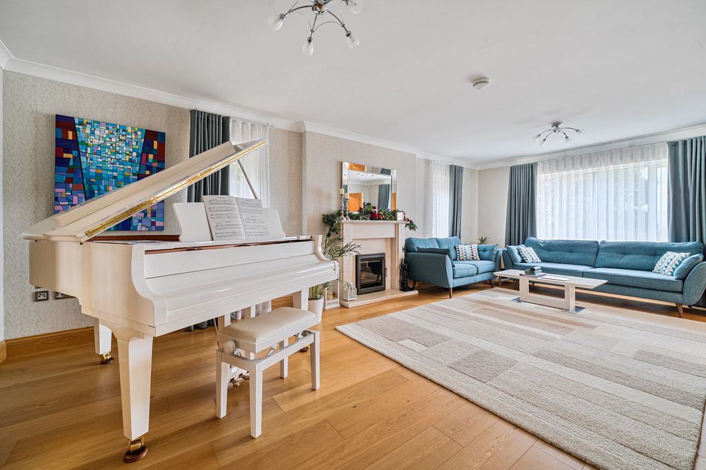 Additional image 4 of 5 bed detached house for saleOakley Road, Cheltenham GL52