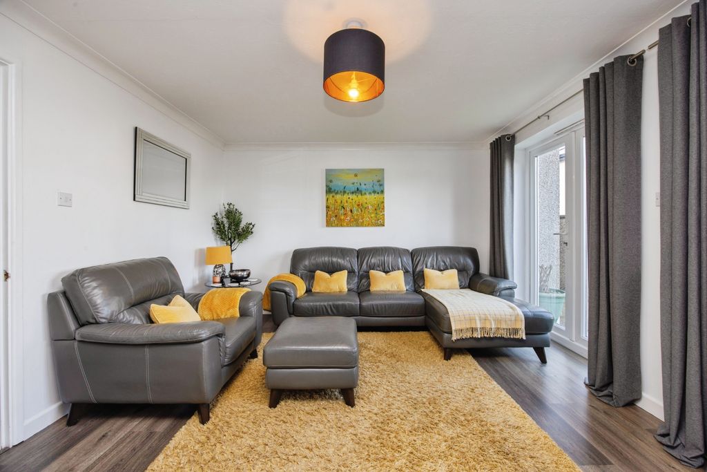 Additional image 3 of 3 bed detached house for salePenlu, Camborne TR14