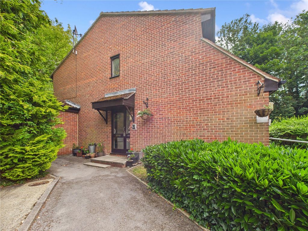 2 bed maisonette for saleLucas Road, Sudbury, Suffolk CO10
