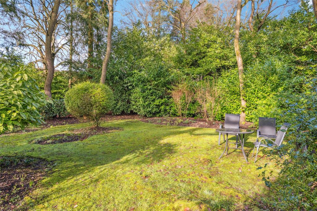 Additional image 20 of 2 bed flat for saleLycrome Road, Chesham, Buckinghamshire HP5