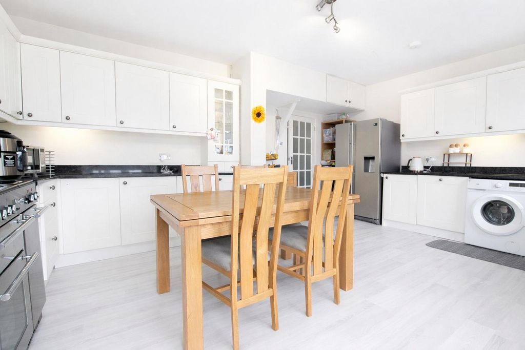Additional image 10 of 5 bed semi-detached house for saleStanley Park Road, Carshalton SM5