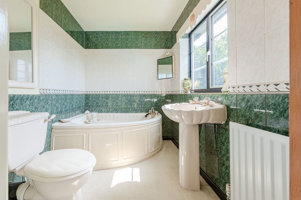 Additional image 26 of 5 bed detached house for saleHarestone Hill, Caterham CR3
