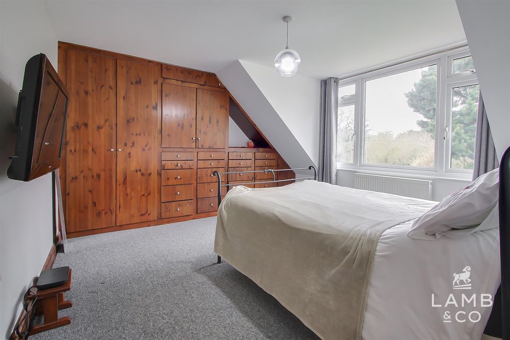 Additional image 15 of 5 bed detached house for saleLondon Road, Little Clacton CO16