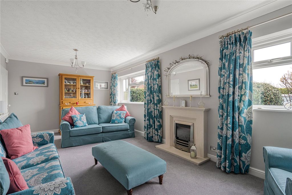 Additional image 7 of 4 bed detached house for saleOakley Lane, Chinnor, Oxfordshire OX39