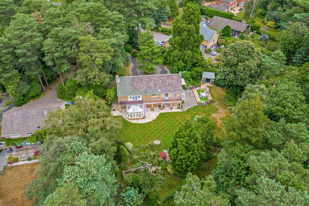Additional image 3 of 4 bed detached house for saleAzalea Way, Camberley GU15