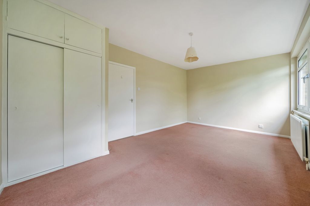 Additional image 10 of 3 bed flat for saleLubbock Road, Chislehurst, Kent BR7