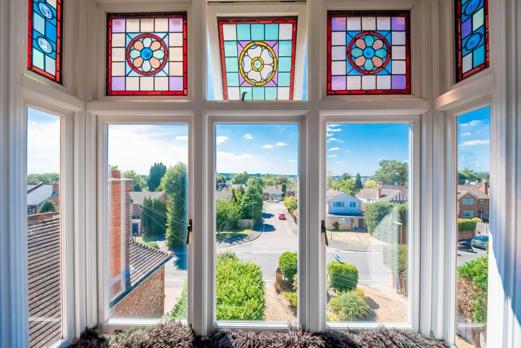 Additional image 12 of 3 bed flat for saleWoodlands Road, Camberley GU15