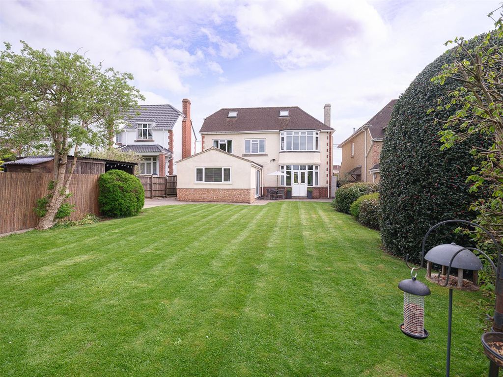 Additional image 2 of 5 bed detached house for saleYewstock Crescent West, Chippenham SN15