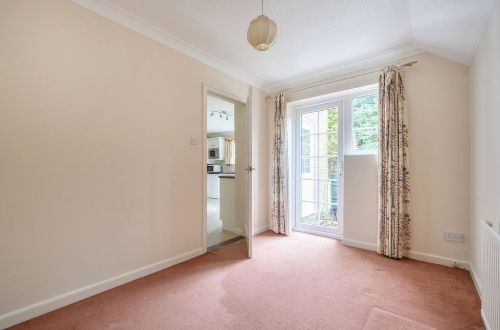 Additional image 10 of 4 bed detached house for saleSelham Close, Chichester PO19