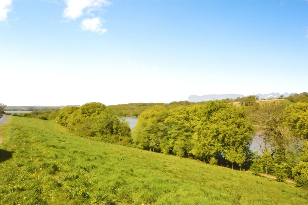 Additional image 13 of 2 bed flat for saleWest Malling Avenue, Plymouth, Devon PL5