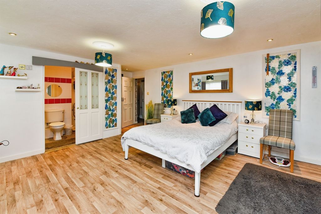 Additional image 13 of 14 bed detached house for saleLacock Road, Patterdown, Chippenham SN15