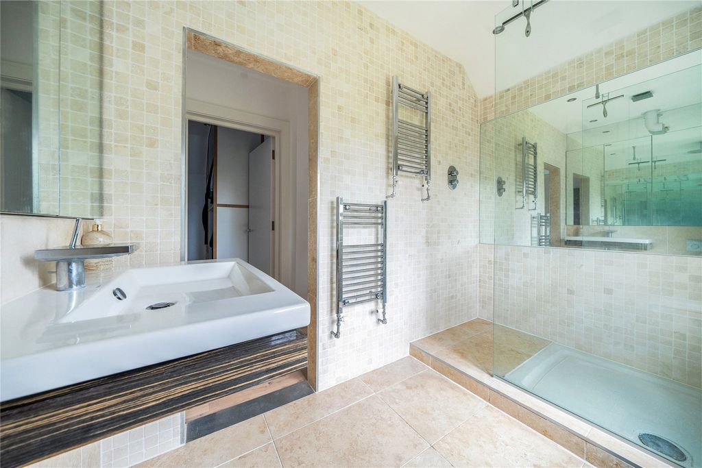Additional image 17 of 2 bed flat for saleCamden Park Road, Chislehurst BR7
