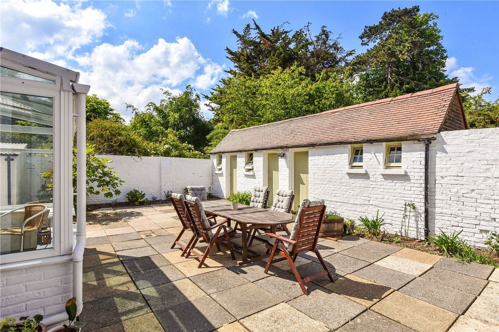 Additional image 28 of 6 bed detached house for saleThe Avenue, Chichester PO19