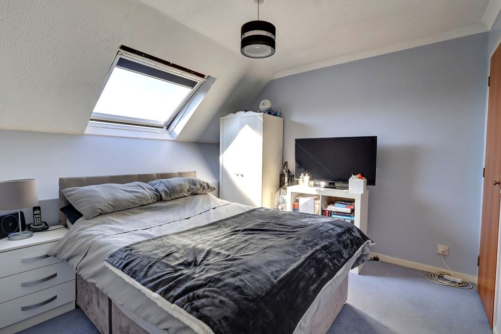 Additional image 6 of 3 bed maisonette for saleMilton Gardens, Princes Risborough, Buckinghamshire HP27