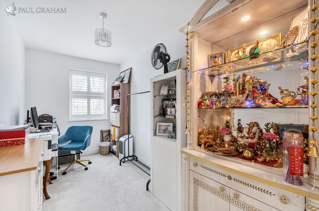 Additional image 21 of 4 bed semi-detached house for saleTalbot Road, Carshalton SM5
