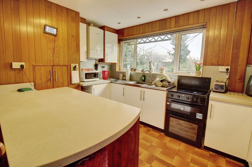 Additional image 5 of 3 bed bungalow for saleKnoll Close, Burntwood WS7