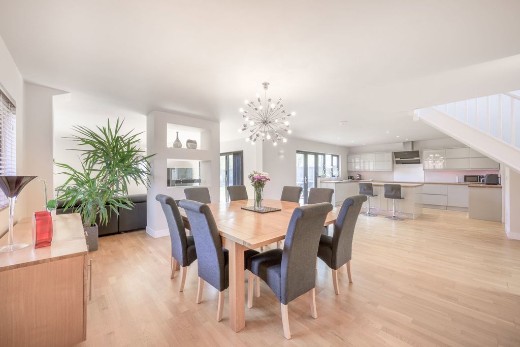 Additional image 12 of 5 bed detached house for saleAlbert Way, Chatteris PE16
