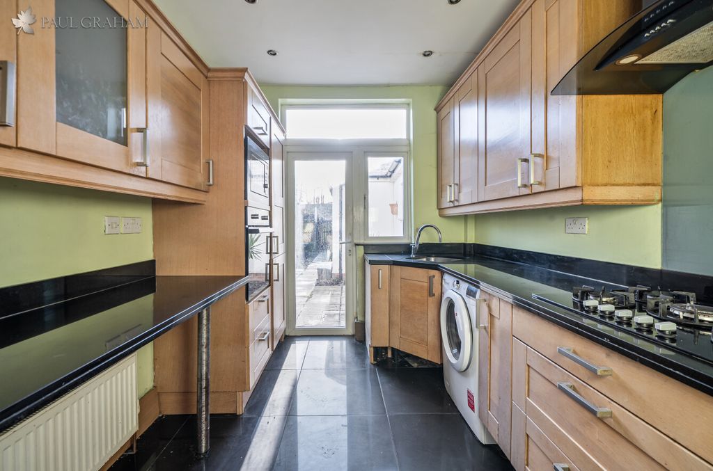 Additional image 14 of 3 bed semi-detached house for saleDenmark Road, Carshalton SM5