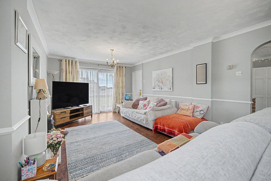 Additional image 3 of 4 bed detached house for saleAnglesey Way, Nottage, Porthcawl CF36