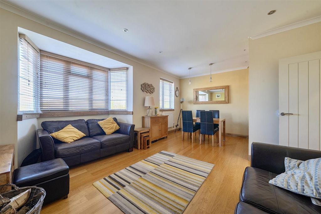 Additional image 18 of 3 bed flat for saleChisenbury Court, East Chisenbury, Pewsey SN9
