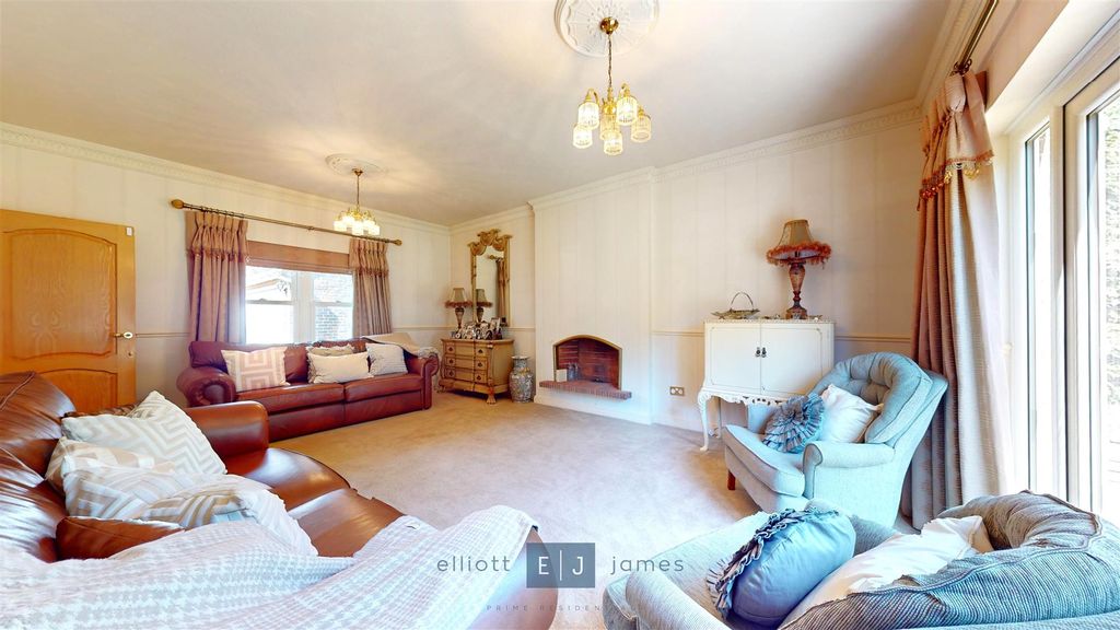 Additional image 10 of 5 bed detached house for saleMeadow Way, Chigwell IG7
