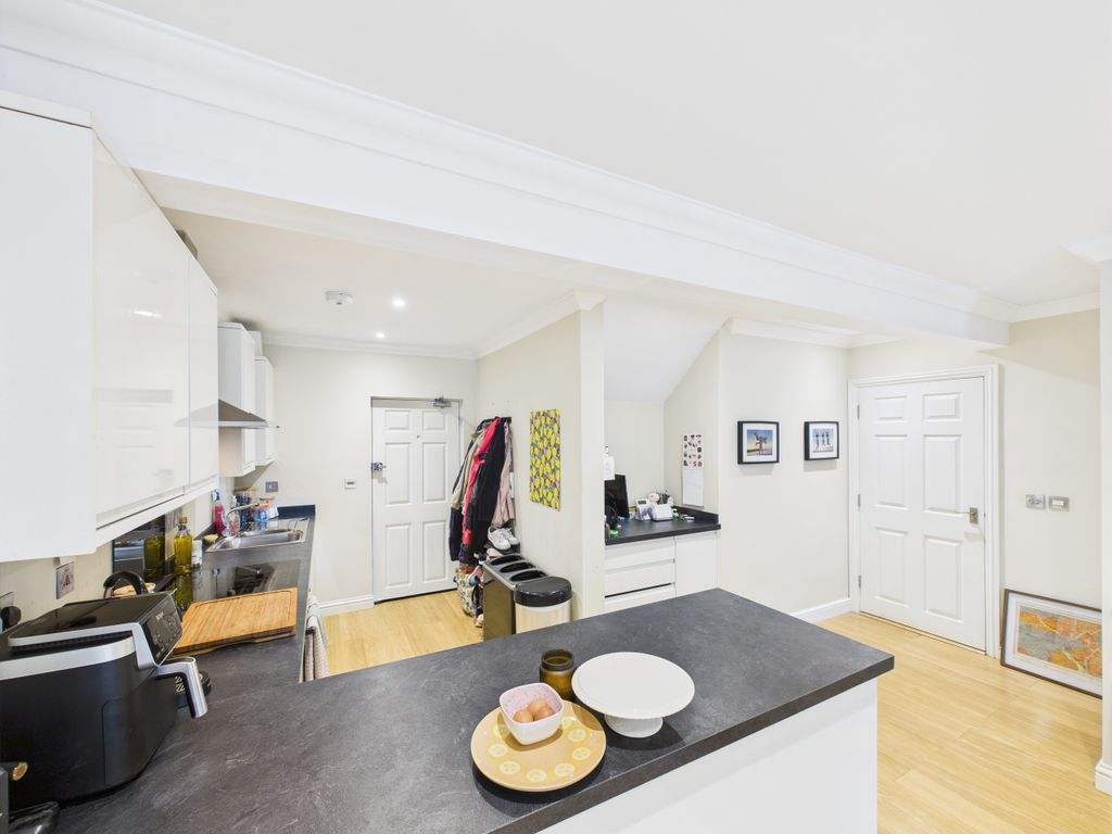 Additional image 2 of 1 bed flat for saleWellington House, Lower Icknield Way, Longwick, Princes Risborough, Buckinghamshire HP27
