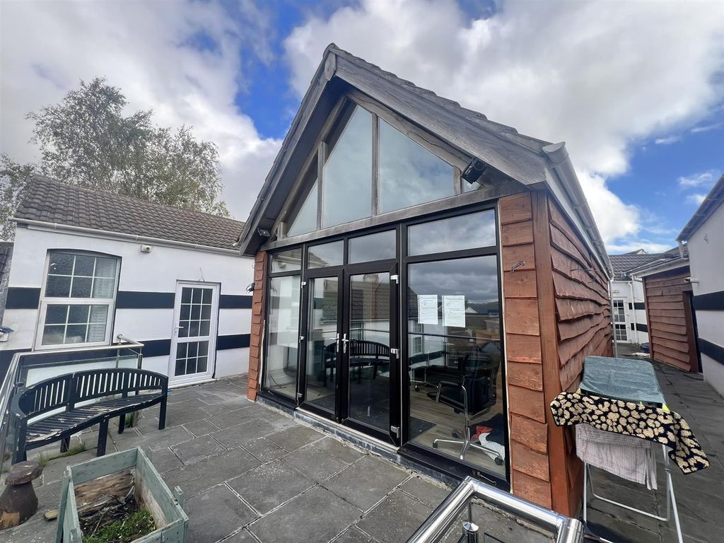 Additional image 3 of Property for saleHigh Street, Cinderford GL14