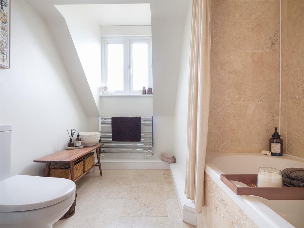 Additional image 17 of 5 bed detached house for saleYewstock Crescent West, Chippenham SN15