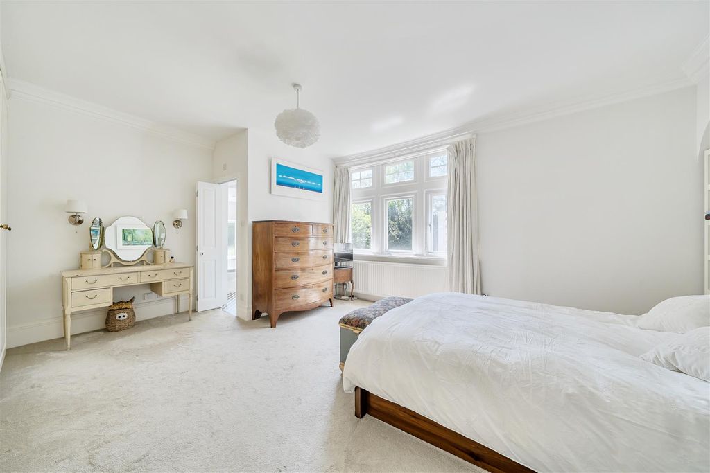 Additional image 12 of 3 bed maisonette for saleBrackendale Road, Camberley, Surrey GU15