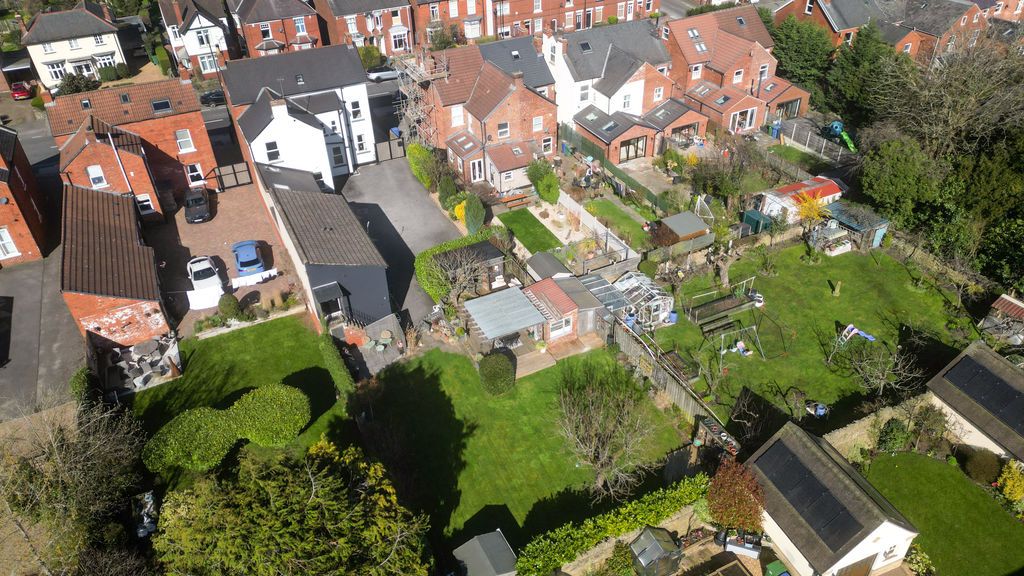 Additional image 6 of 6 bed detached house for saleChatsworth Road, Chesterfield S40