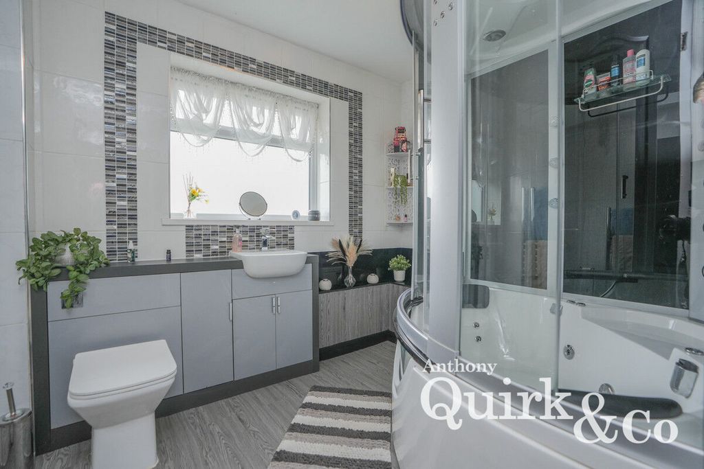 Additional image 14 of 4 bed detached house for saleBeach House Gardens, Canvey Island SS8